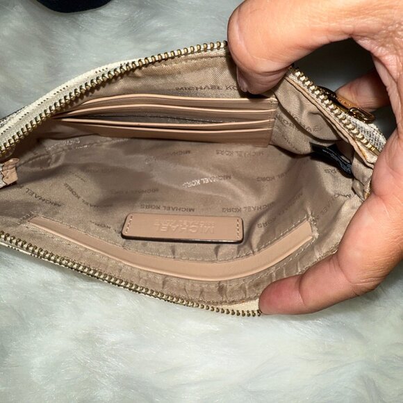 Michael Kors Bundle - Shoes and Clutch - MK design - Vanilla - Picture 9 of 9